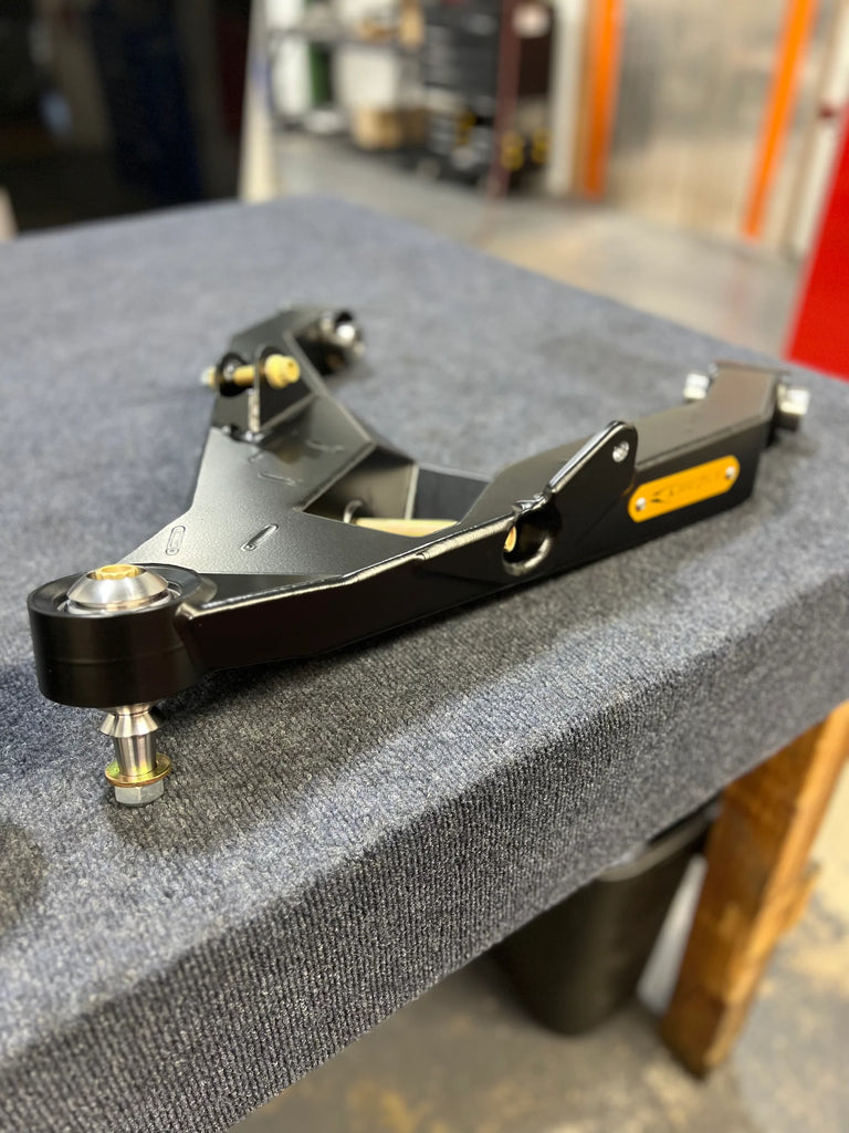 KIBBETECH RAM 1500 TRX 21-24 / FABRICATED LOWER A-ARMS / BLACK WITH RED BADGE / ADS - KING SHOCKS