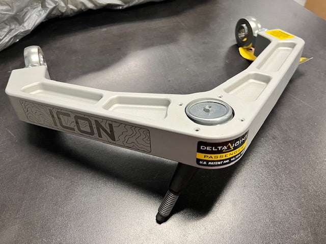 OPEN BOX - ICON 2020-Up GM 2500/3500 HD, 0-2" Lift 2.5 VS Shock System, Tubular UCA