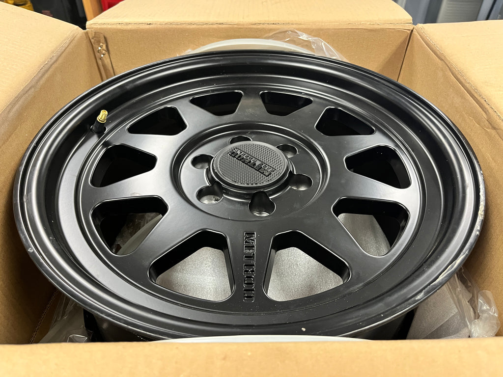 OPEN BOX (USED) - (4) Method Race Wheels Standard 17x8.5 316 Matte Black (6x139.7 (6x5.5) BS 4.75 - (4 Wheels)