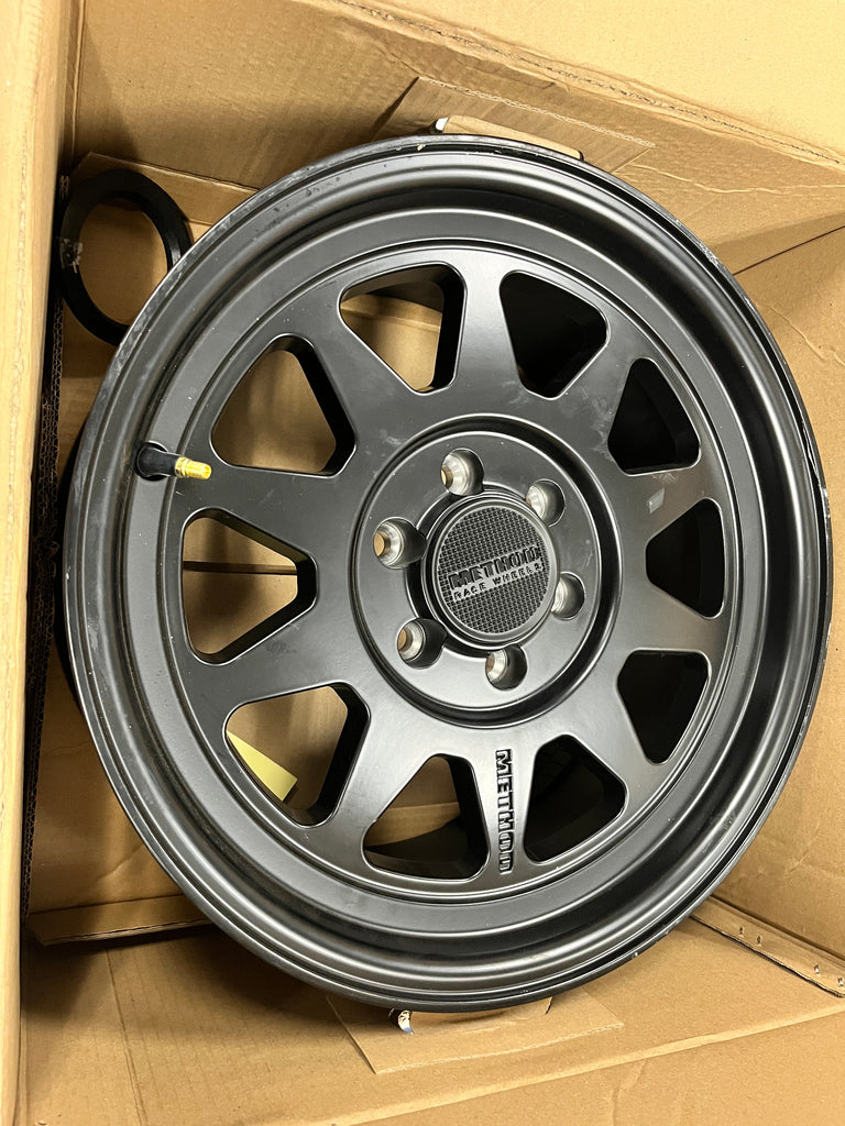 OPEN BOX (USED) - (4) Method Race Wheels Standard 17x8.5 316 Matte Black (6x139.7 (6x5.5) BS 4.75 - (4 Wheels)