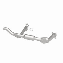 Load image into Gallery viewer, Magnaflow 01-03 Ford F150 XL/XLT V6 4.2L OEM Grade / EPA Compliant Direct-Fit Catalytic Converter