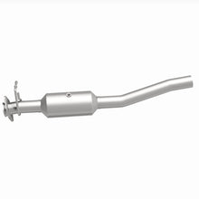 Load image into Gallery viewer, MagnaFlow 16-19 Ford F-53 V10 6.8L Underbody Direct-Fit Catalytic Converter