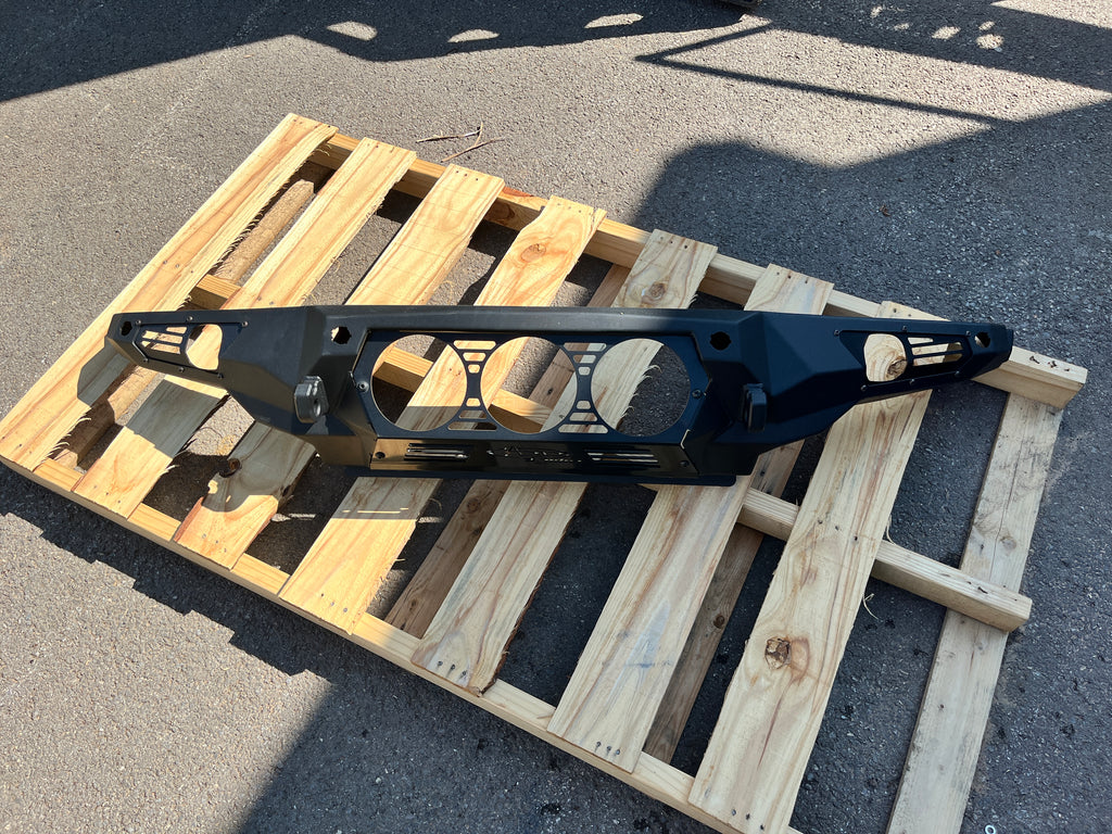 OPEN BOX (WILL CALL ONLY) 2021-2025 Ford Bronco Bomber Front Bumper (Rigid)