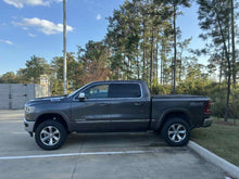 Load image into Gallery viewer, Ready Lift Suspension 1.5" Leveling Kit RAM 19-21 AIRRID