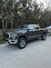 Load image into Gallery viewer, Ready Lift Suspension 1.5" Leveling Kit RAM 19-21 AIRRID