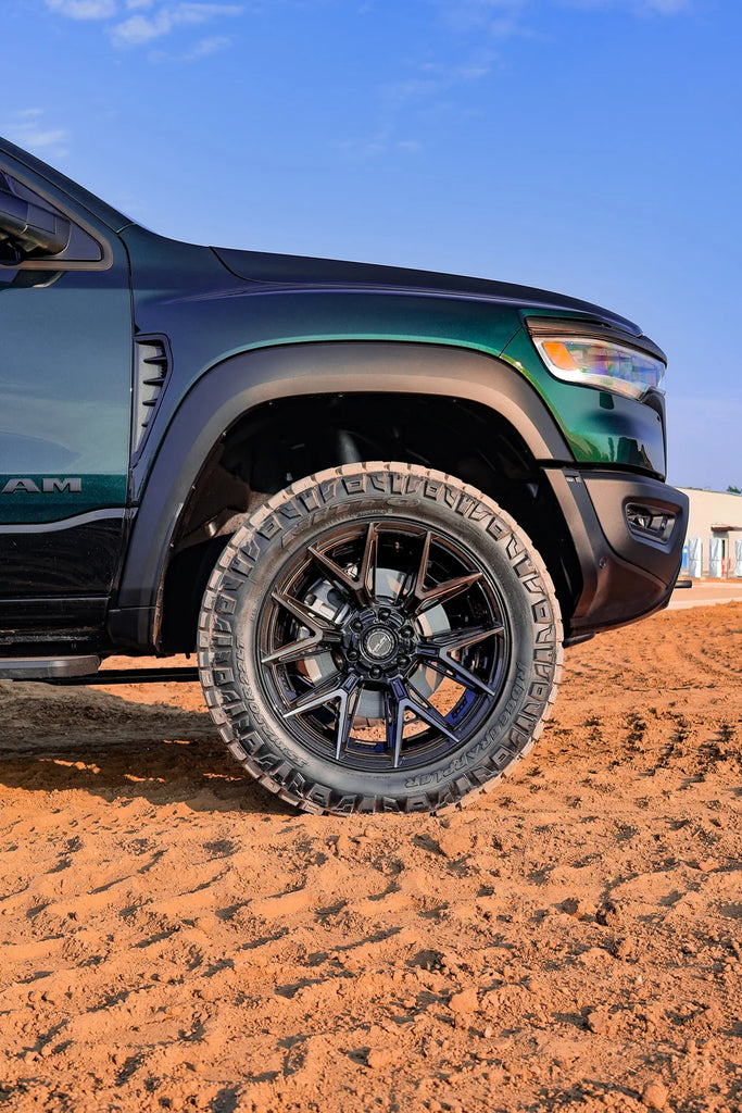 4PLAY 20x10 4P40 Gloss Black - 6x135 + 6x139.7 -18ET