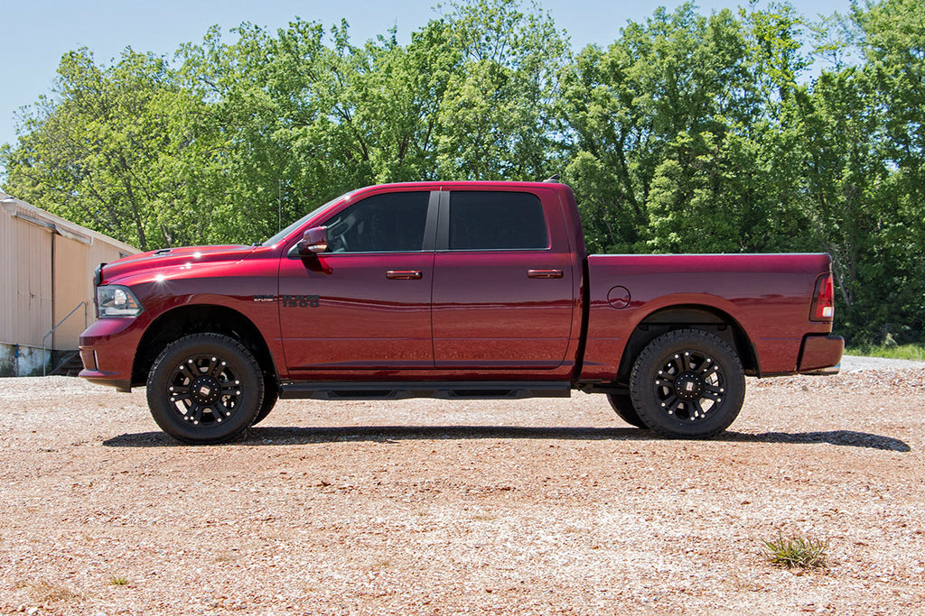 Rough Country 3 Inch Lift Kit Ram 1500 4WD (2012-2018 & Classic) - RED UCA's