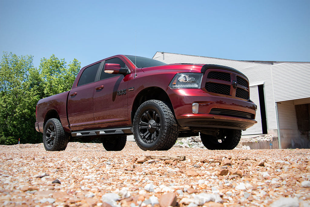 Rough Country 3 Inch Lift Kit Ram 1500 4WD (2012-2018 & Classic) - RED UCA's