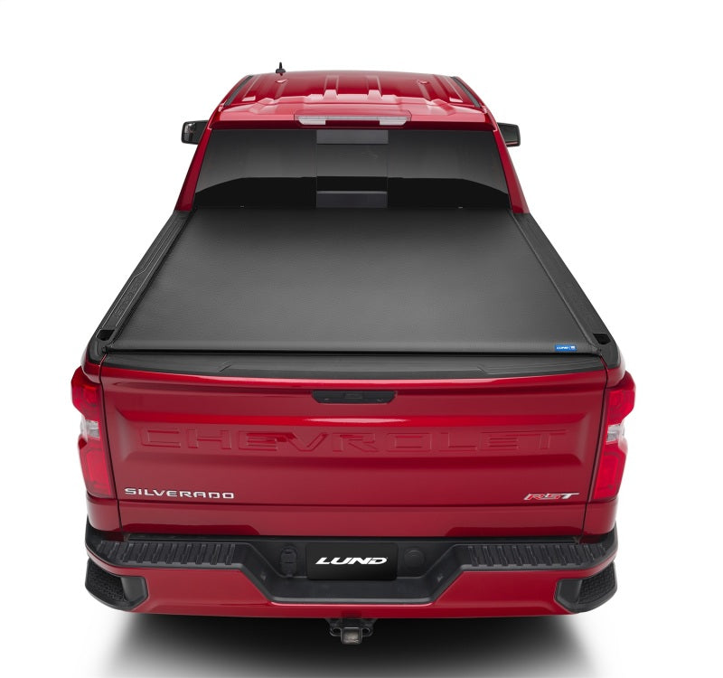 Lund 2019 Chevrolet Silverado 1500 (5.5ft. Bed) Genesis Roll Up Tonneau Cover - Black