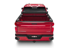 Load image into Gallery viewer, Truxedo 19-20 GMC Sierra &amp; Chevrolet Silverado 1500 (New Body) 6ft 6in TruXport Bed Cover