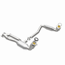 Load image into Gallery viewer, MagnaFlow Conv DF 99-00 Chevy Pickups 4.3L