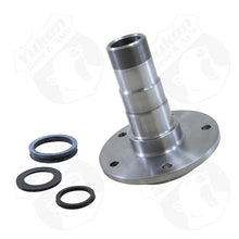 Load image into Gallery viewer, Yukon Gear Replacement Front Spindle For Dana 60 / 92-98 Ford F350