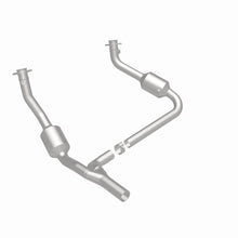 Load image into Gallery viewer, MagnaFlow 10-11 Jeep Wrangler 3.8L Direct Fit CARB Compliant Catalytic Converter
