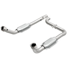 Load image into Gallery viewer, MagnaFlow 15-17 Ford F-150 XL V6 3.5L Direct Fit OEM Grade Federal Catalytic Converter