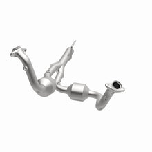 Load image into Gallery viewer, MagnaFlow Conv DF 04 Jeep Grand Cherokee 4.7L