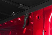 Load image into Gallery viewer, Tonno Pro 07-13 Toyota Tundra 6.5ft Fleetside Tonno Fold Tri-Fold Tonneau Cover