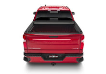 Load image into Gallery viewer, Truxedo 19-20 GMC Sierra &amp; Chevrolet Silverado 1500 (New Body) 5ft 8in Lo Pro Bed Cover