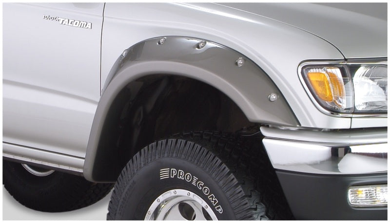 Bushwacker 95-04 Toyota Tacoma Fleetside Cutout Style Flares 4pc 74.5in Bed w/ 4WD Only - Black