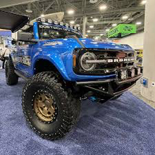 Load image into Gallery viewer, SVC Bronco Baja Front Bumper